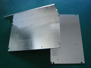 転換コーティングとの急速なプロトタイプ アルミニウム角度を機械で造る L 形 CNC の精密
