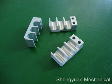 どれも機械で造られる AL7075/AL 6061 の精密製粉標準的な CNC の機械化の部品