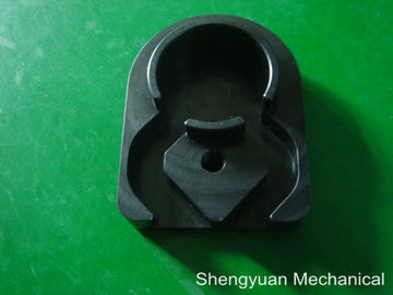 ブラック アルマイト加工 AL6061 ケーブルを通過する 0.005 - 0.01 mm の CNC 精密