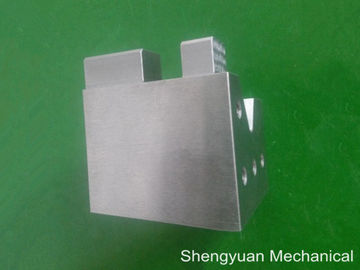 カスタマイズされた CNC の精密機械化の磨く D2 0.005 平坦の台紙のジグ