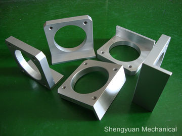 自然な CNC の精密機械化は AL6061 ブラケットの金属モーターか 3D プリンター予備品を陽極酸化します