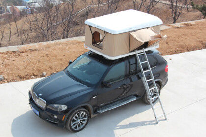 トラックのための振動のハンドルの屋根の上のテント/屋根の上のキャンピングカーの Suv の堅い貝によってはテントが現れます