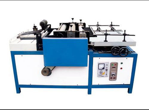 ジグザグ形のための機械をプリーツをつける習慣 300mm の幅のペーパー石油フィルター