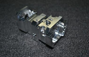 器械、付属品、探知器のために機械で造る不動態化された炭素鋼 CNC の精密