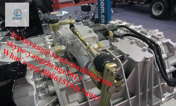 2600RPM Sinotruk の予備品 10Forward は 2 つの逆の速度の伝達/変速機を促進します