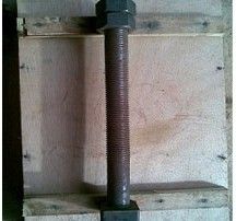 Costom の顎粉砕機の予備品、円錐形の粉砕機の予備品の鋼鉄調節のボルトおよびナット