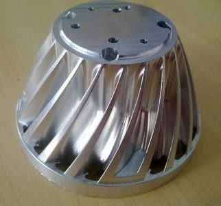 金属の急速なプロトタイピング CNC は証明されたプロトタイプ ISO9001 を機械で造りました